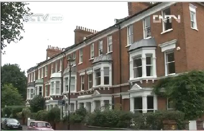 Chinese buyers prop up London property market