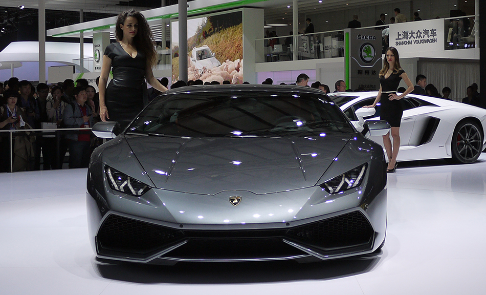 Luxury cars make Asia premiere at Auto China