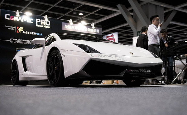 HK car show kicks off during Christmas season