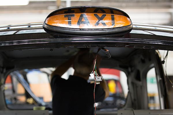 Geely to revolutionize London's black taxis