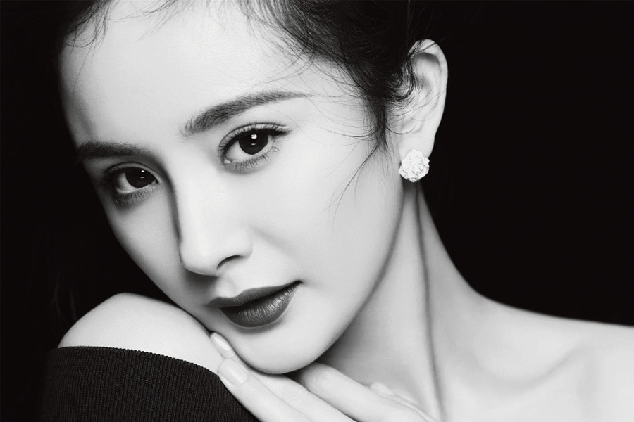 Fashion icon Yang Mi poses for fashion magazine