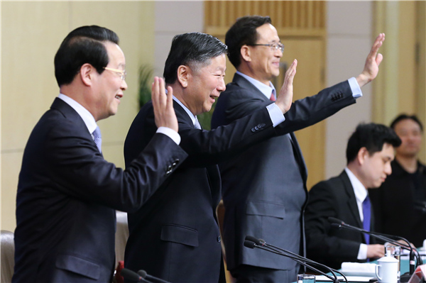 Chairmen of banking, securities and insurance regulators meet the press