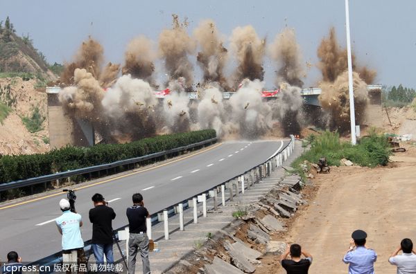 18 bridges blown up in a day