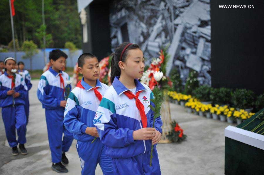 1st anniversary of Lushan earthquake marked in China's Sichuan