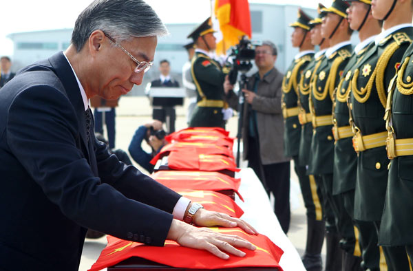 Soldiers' remains returned