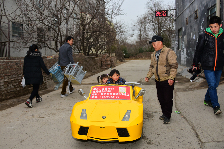 Man builds mini motorcade