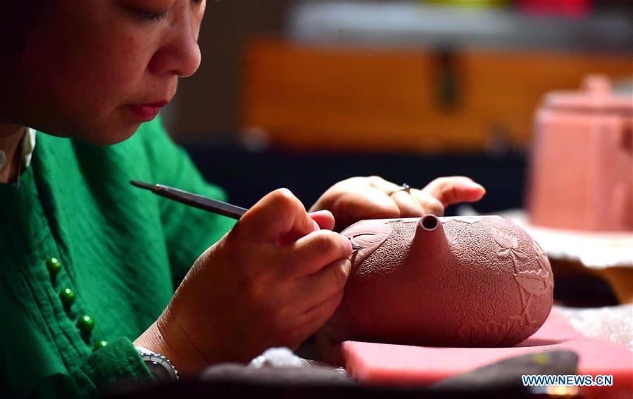 Nixing pottery: time-honored craft in Guangxi