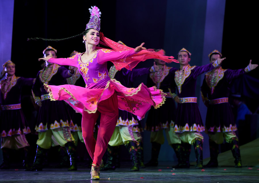 A glance at the 5th China Xinjiang International Dance Festival