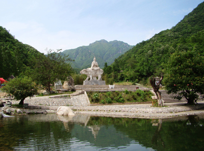 河南西峽：天然氧吧老君洞 風景秀麗野人谷(圖)