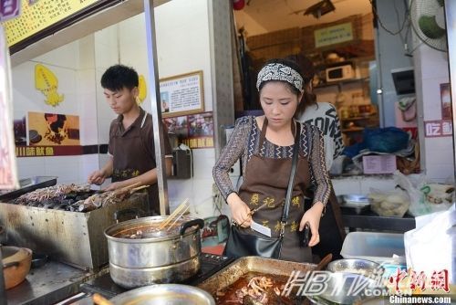 成都“魷魚西施”迷倒食客　民間西施大PK