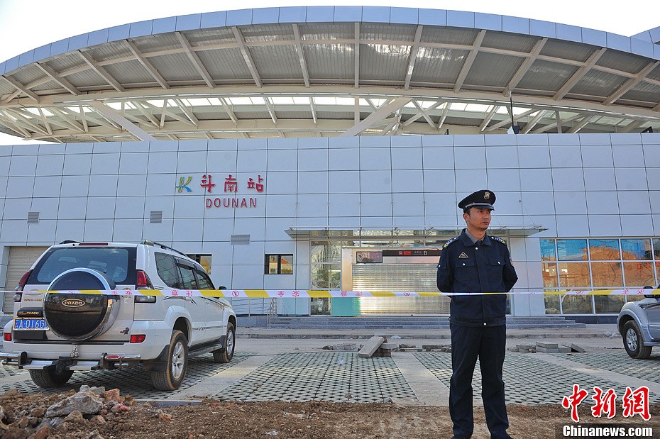 昆明地鐵南段列車試運行中發生脫軌事故 致一死一傷