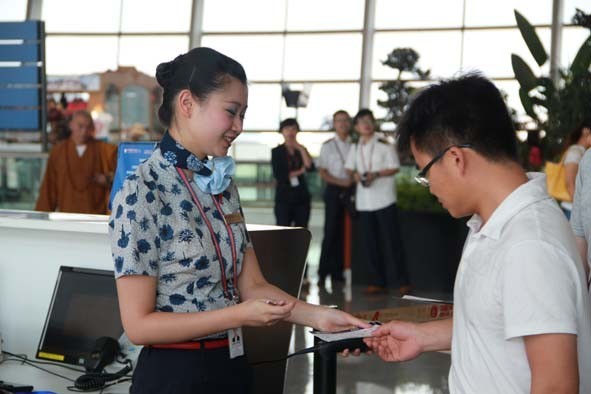 東航牽手昆明機場打造國內空地無縫銜接“便捷中轉”