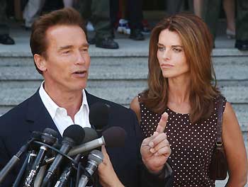 Schwarzenegger filed candidate papers 