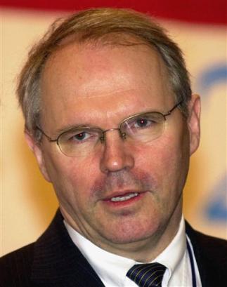 Christopher Hill, the U.S. ambassador to Seoul and Washington's top negotiator in the six-party nuclear talks, speaks during the Asian Leadership Conference at Convention and Exhibition center in Seoul, South Kortea, Thursday, March 3, 2005. Hill said Washington was ready to discuss any of North Korea (news - web sites)'s demands if the country returns to the negotiations table. (AP Photo/Ahn Young-joon)