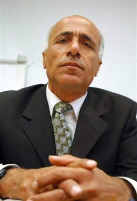 Israeli nuclear whistleblower Mordechai Vanunu is seen during a press conference in Jerusalem in this Wednesday March 16, 2005 photo. Vanunu was indicted Thursday for violating the terms of his release from prison, the Israeli Justice Ministry said. [AP]