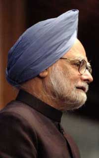 Indian Prime Minister Manmohan Singh addresses a luncheon at the National Press Club in Washington July 20, 2005. 