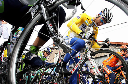 Cycling world champion and race leader Quick Step team rider Tom Boonen of Belgium takes the start of the 2nd stage of the Paris-Nice cycling race From Cerilly to Belleville March 7, 2006. [Reuters]