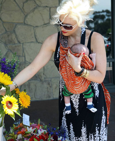 Gwen Stefani's flower power