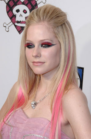 Avril Lavigne: Pretty in pink