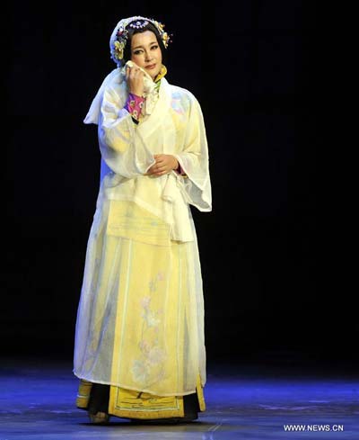 Chinese actress Liu Xiaoqing performs in drama 'Fenghua Juedai'