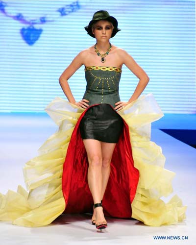 Guangdong fashion week kicks off