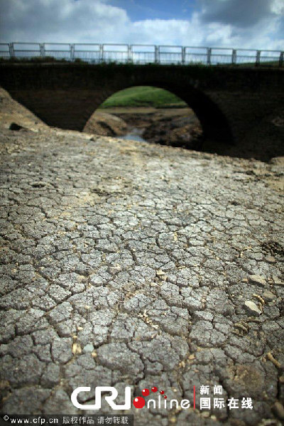 英格蘭遭遇近百年來最嚴重旱情 水庫干枯