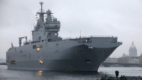 俄欲升級海軍裝備 法制兩棲攻擊艦抵達圣彼得堡