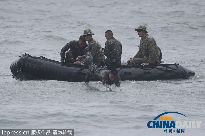 菲律賓與美國舉行聯(lián)合軍演 稱希望美軍擴大防區(qū)（組圖）