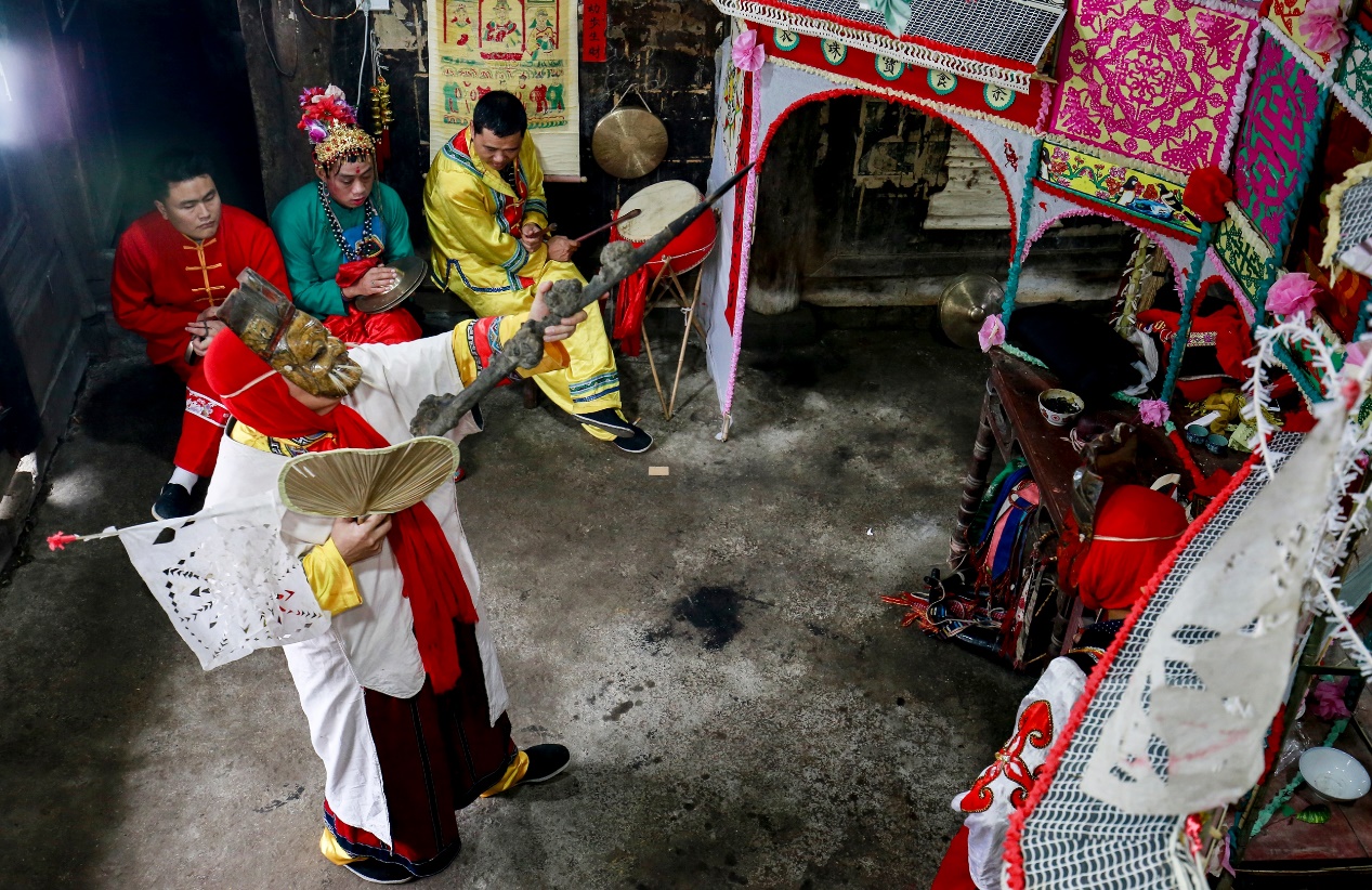 SW China's shining moment in folk opera