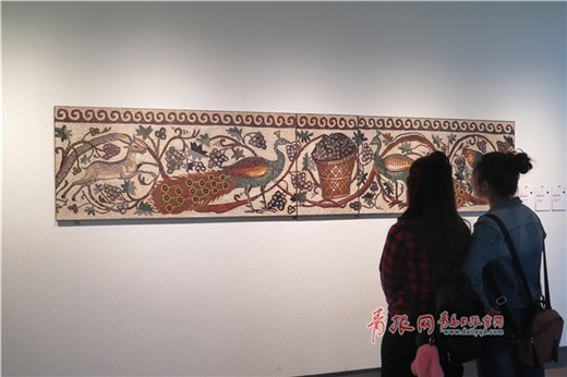 Italian mosaic art exhibition opens in Qingdao