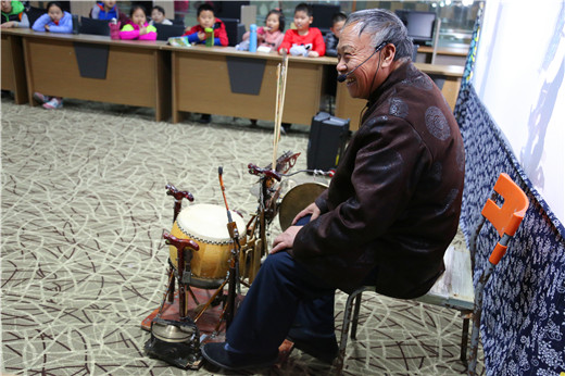 Shandong intangible cultural heritage classroom: Mount Tai shadow puppet play