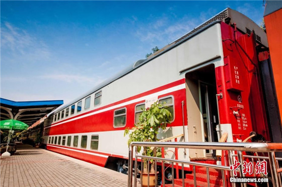 Go loco for Chinese university's classic train exhibition