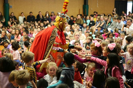 'Journey to the West' puppet show captivates New Zealand students