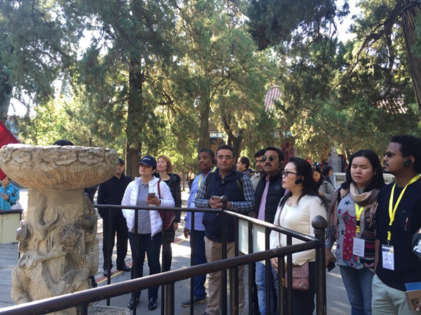 In pics: Foreign media visit World heritage of Confucian sites in Qufu