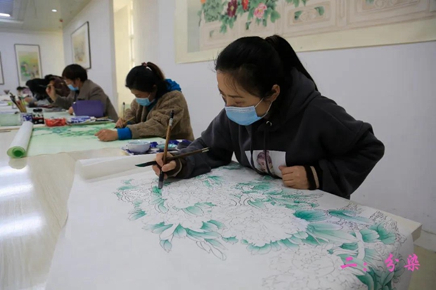 Peony blossom painting in Heze