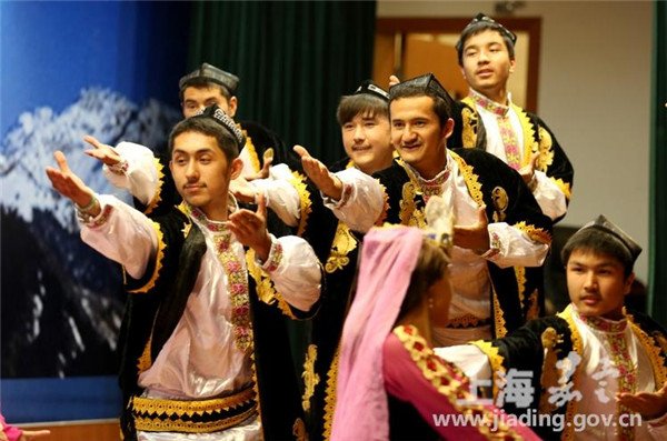 Chinese Muslim students celebrate Corban Festival in Jiading