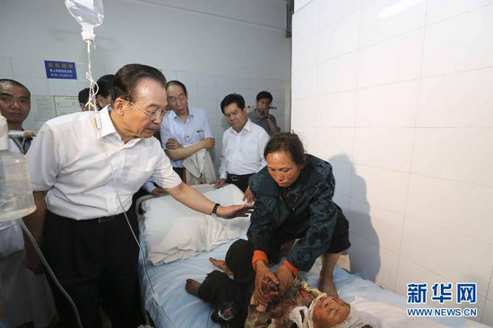 Wen in Yunnan to direct quake rescue work