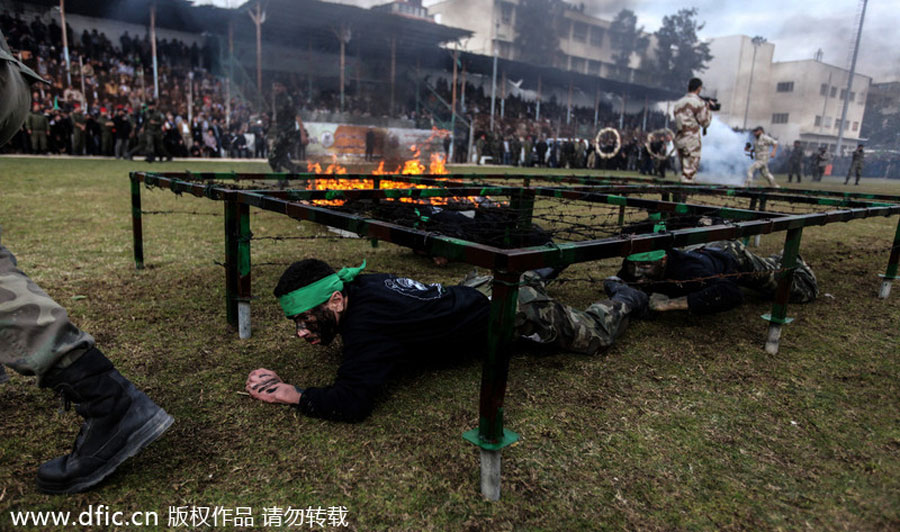 Palestinian students show military skills