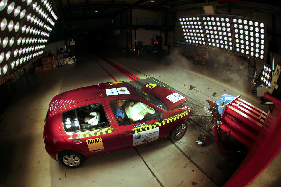 Car crash-test in Landsberg