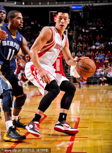 Rockets declaws Grizzlies 109-102 in preseason game