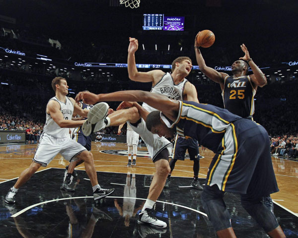 Slumping Nets fall to Jazz at home, 92-90