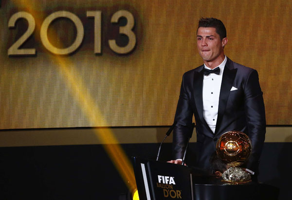 Cristiano Ronaldo wins FIFA best player award