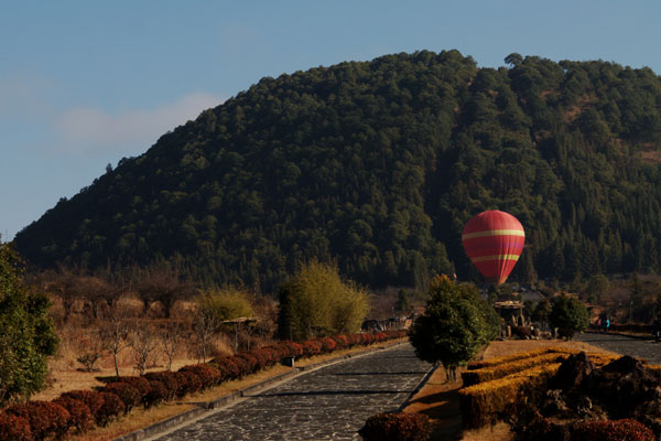 A close encounter with volcanoes in Tengchong