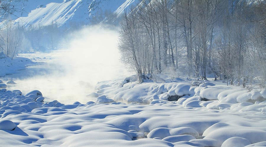 Winter scenery of Kelan River, NW China's Xinjiang