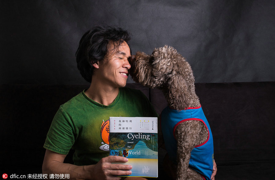 A man and a dog: Traveling around the world on cycle