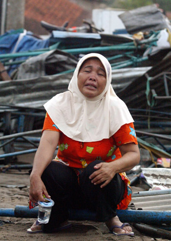 Tsunami-hit Indonesian city