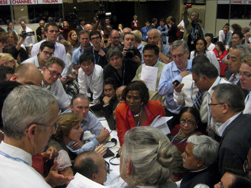 Climate conference approves landmark deal