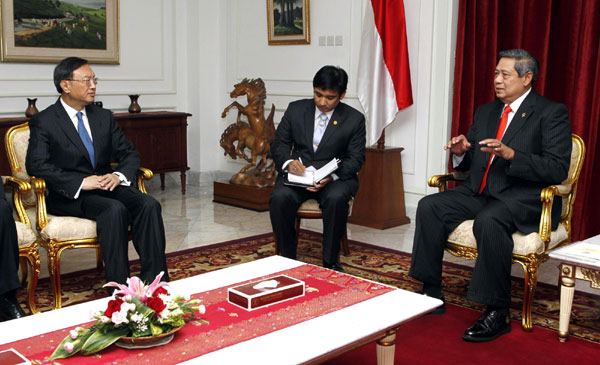 Indonesian president meets visiting Chinese FM