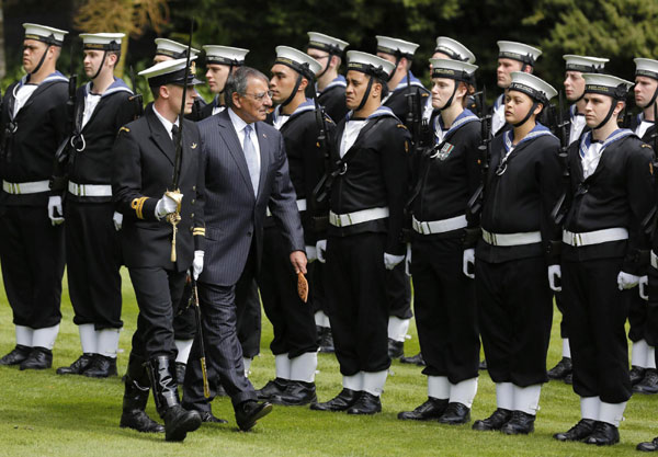 Panetta visits New Zealand