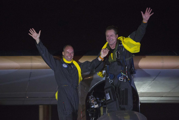 Solar plane lands in NY, completing journey